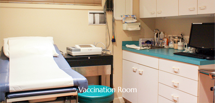 3-Vaccination Room